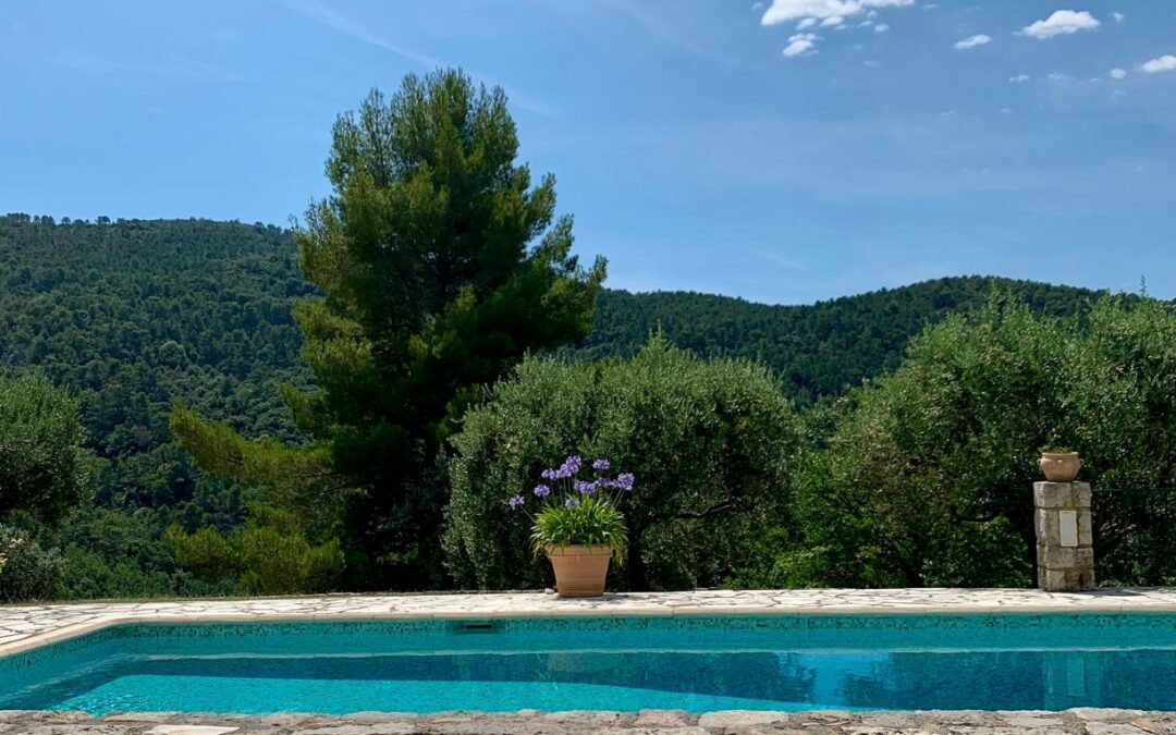 13- Maison Seillans - piscine et maison