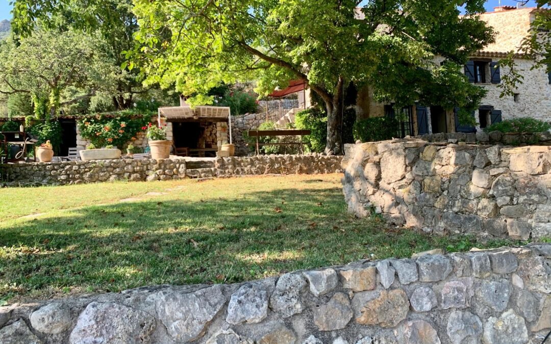16- Maison Seillans - piscine et maison