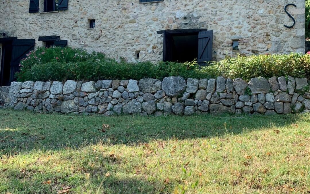 7- Maison Seillans - piscine et maison